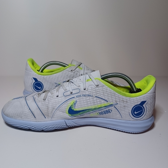 Nike Jr Mercurial Vapor 14 Academy IC Youth DJ2861-054 Cleats Size 6Y (280 Box32 - Picture 3 of 8